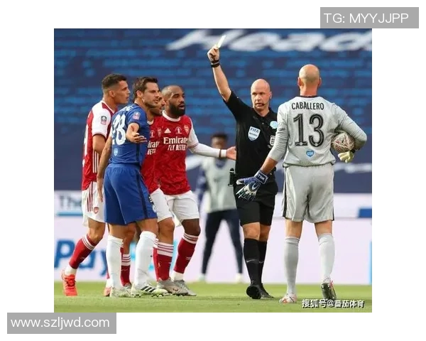 北京与四川的裁判争议引发热议球迷对判罚公正性提出质疑